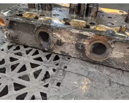 Caterpillar Other Cylinder Head