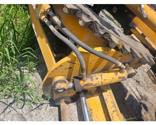 Champion D560HD Equip Hydraulic Cylinder