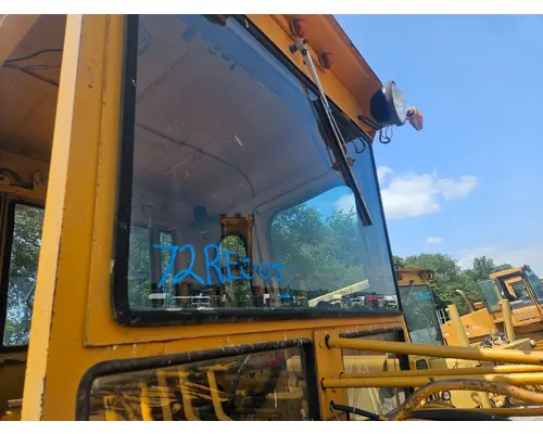 Champion D560HD Equip Windshield Glass