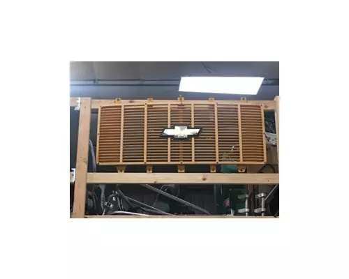 Grille CHEVROLET B7000 Quality Bus &amp; Truck Parts