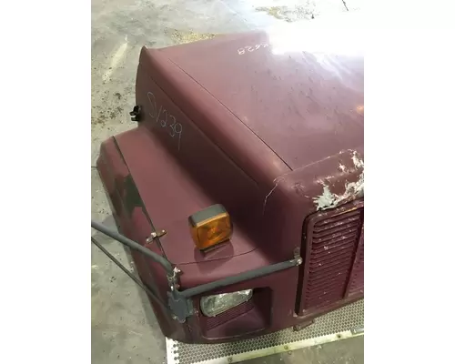 Chevrolet B7000 Hood