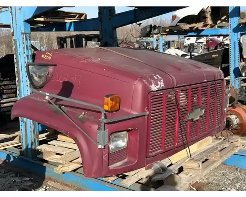 Chevrolet B7000 Hood