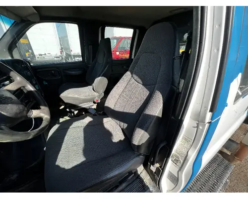 Seat, Front CHEVROLET C4500 DTI Trucks