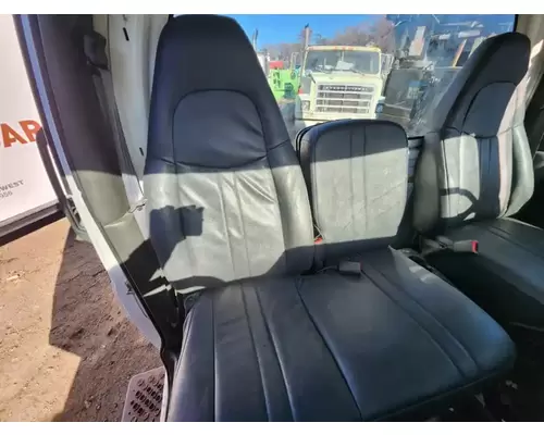 Chevrolet C4500 Seat, Front