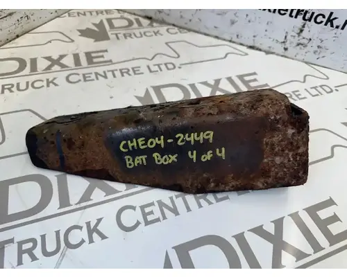 Chevrolet C5500 Brackets, Misc.