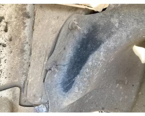 Chevrolet C5500 Fender