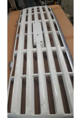 Chevrolet C5500 Grille