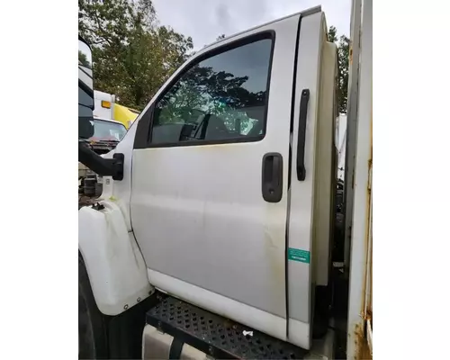 Cab Chevrolet C6500 Complete Recycling Group LLC