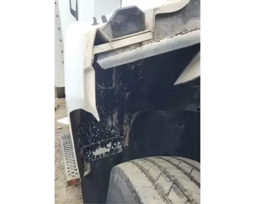 Chevrolet C6500 Fender Extension