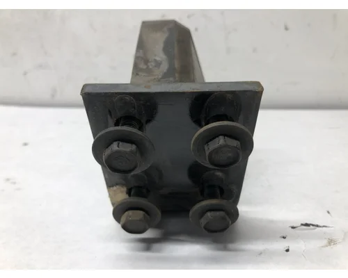 Chevrolet C6500 Hood Rest