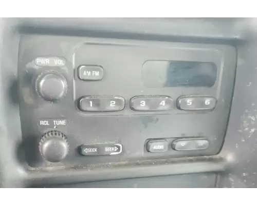 Chevrolet C6500 Radio