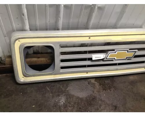 Chevrolet C65 Grille