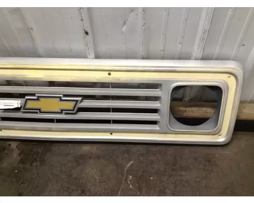 Chevrolet C65 Grille