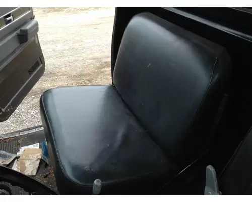 Chevrolet C65 Seat (non-Suspension)