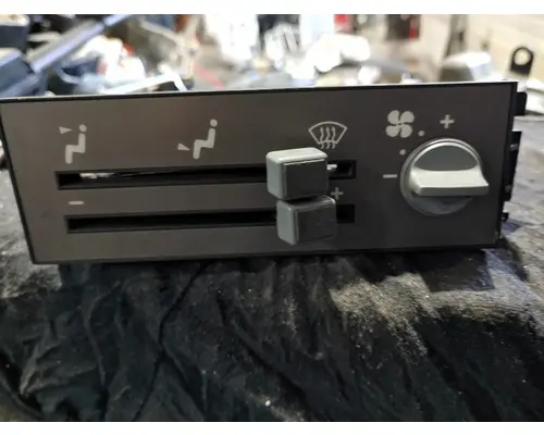 ECM (HVAC) CHEVROLET C7500 Truck Salvage International Inc