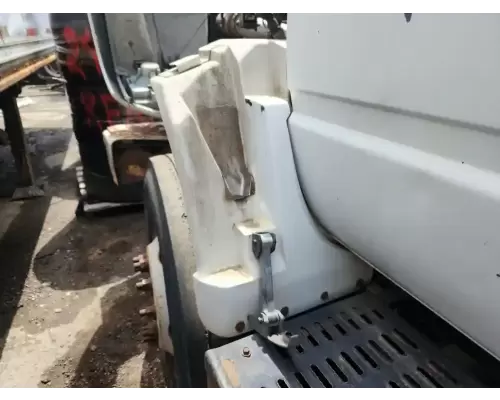 Chevrolet C7500 Fender Extension