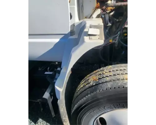 Chevrolet C7500 Fender Extension