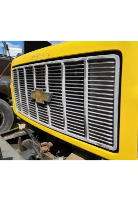 Chevrolet C7500 Grille