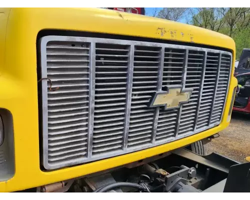 Chevrolet C7500 Grille