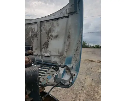 Chevrolet C7500 Hood