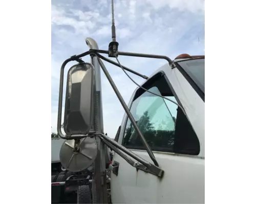 Chevrolet C7500 Mirror (Side View)