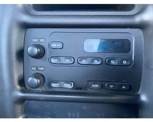 Chevrolet C7500 Radio