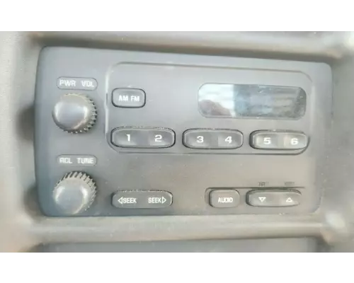 Chevrolet C7500 Radio