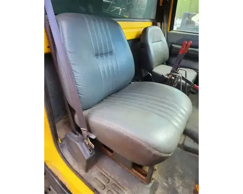 Seat, Front Chevrolet C7500 Complete Recycling