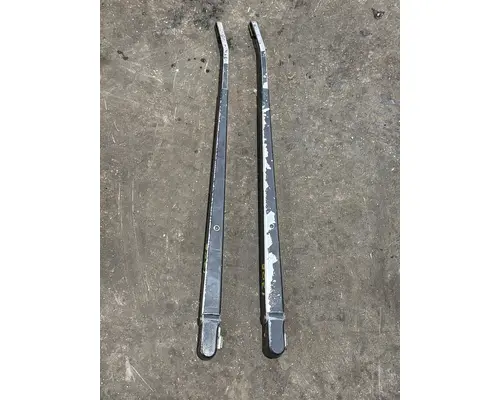 Windshield Wiper Arm CHEVROLET C7500 Truck Salvage International Inc