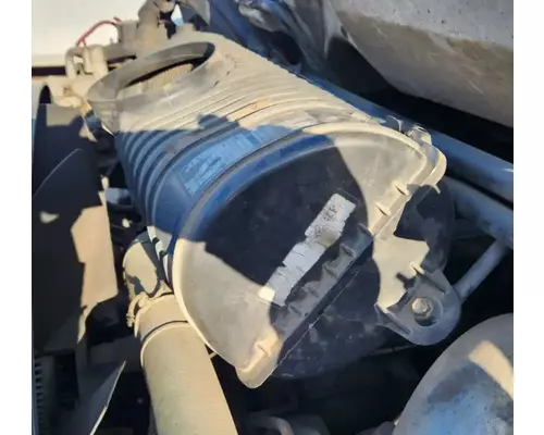 Chevrolet C8500 Air Cleaner