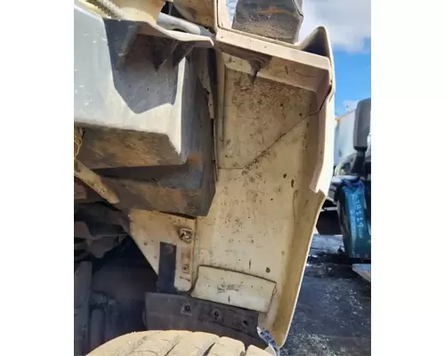 Chevrolet C8500 Fender Extension