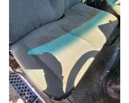 Chevrolet C8500 Seat, Front