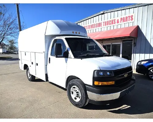 Complete Vehicle CHEVROLET EXPRESS Sam's Riverside Truck Parts Inc