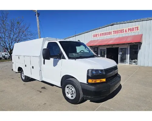 Complete Vehicle CHEVROLET EXPRESS Sam's Riverside Truck Parts Inc