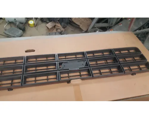 Chevrolet K1500 Grille