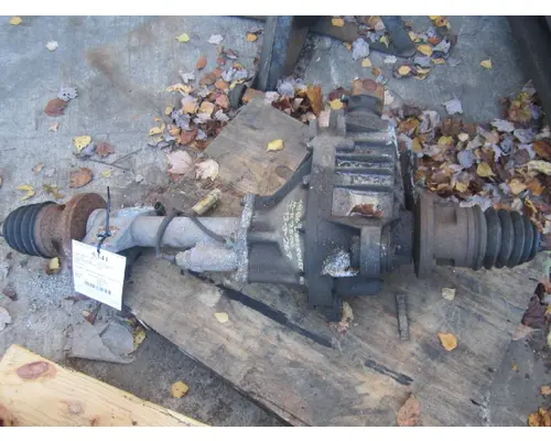 Axle Assembly, Front (Steer) CHEVROLET K2500 Camerota Truck Parts