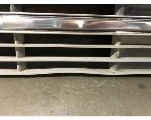 Chevrolet KODIAK Grille