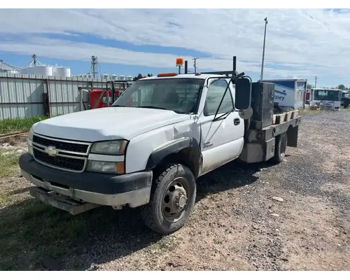 Chevrolet Silverado Hood