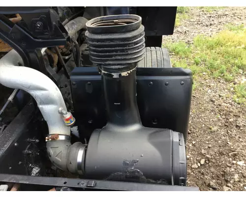 Chevrolet T6500 Air Cleaner