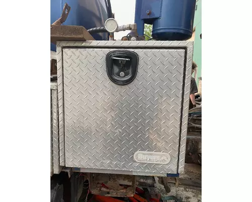 Tool Box CHEVROLET T7 WG Truck Centre