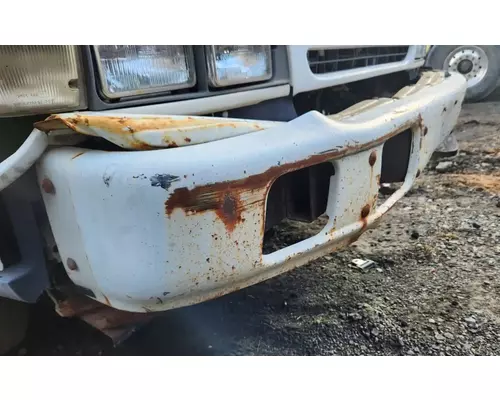 Chevrolet W3500 Bumper Assembly, Front
