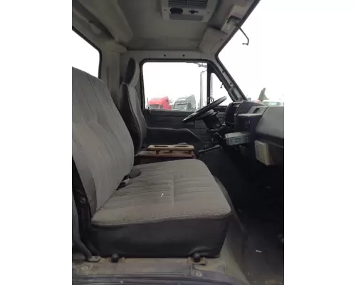 Chevrolet W5 Seat (non-Suspension)