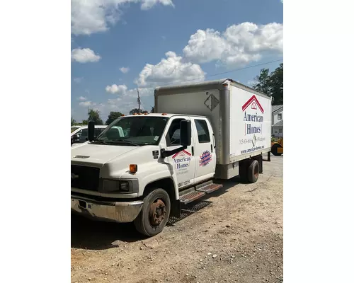 Complete Vehicle CHEVY C4500 Dutchers Inc   Heavy Truck Div  Ny