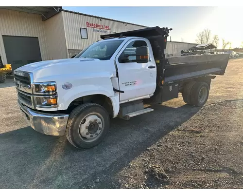 Complete Vehicle CHEVY C5500 Dutchers Inc   Heavy Truck Div  Ny
