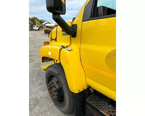 Fender Extension CHEVY C7500 Dutchers Inc   Heavy Truck Div  Ny