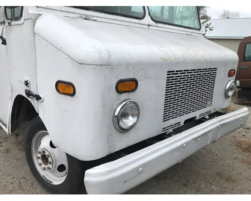 Hood CHEVY P30 Stateline Truck Parts And Recycling Inc