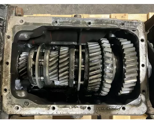 Clark CL557 Transmission