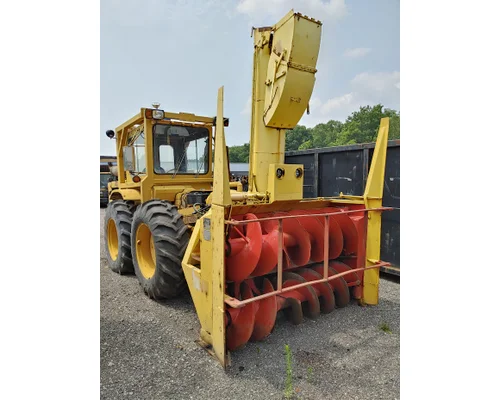 Equipment (Whole Vehicle) County 764 Industrial Tractor Truck Salvage International Inc