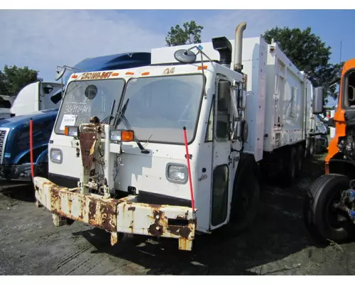 Cab CRANE CARRIER LET LKQ Heavy Truck Maryland