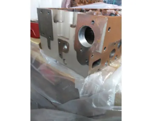 Cylinder Head CUMMINS  LKQ Evans Heavy Truck Parts